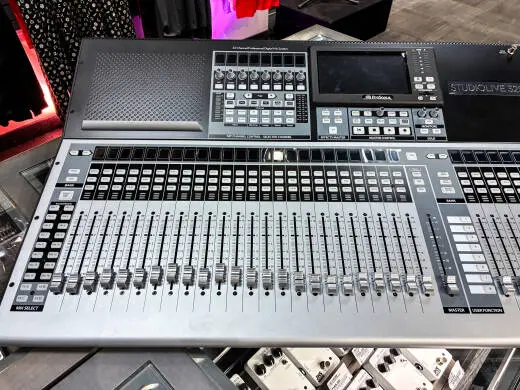 PreSonus - StudioLive 32S 32-channel 26 Bus Digital Mixer/Recorder/Interface 2